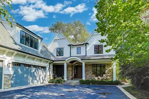 579 Greenwood Rd, Northbrook, IL 60062 - Photo 3