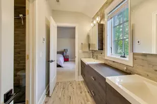 579 Greenwood Rd, Northbrook, IL 60062 - Photo 51