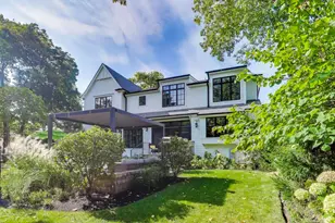 579 Greenwood Rd, Northbrook, IL 60062 - Photo 67