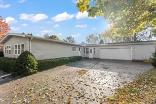 2213 Olen Dr, Mahomet, IL 61853 - Photo 3