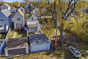 9018 S Brandon Ave, Chicago, IL 60617 - Photo 41