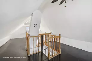 9018 S Brandon Ave, Chicago, IL 60617 - Photo 19