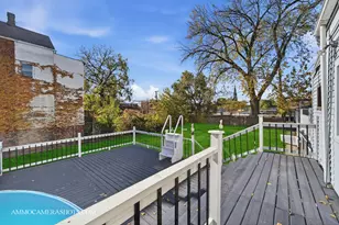 9018 S Brandon Ave, Chicago, IL 60617 - Photo 27