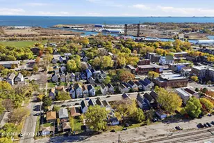 9018 S Brandon Ave, Chicago, IL 60617 - Photo 43