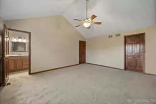 231 N Cambridge Dr, Geneva, IL 60134 - Photo 21