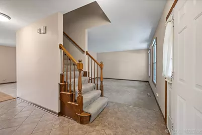 231 N Cambridge Drive, Geneva, IL 60134 - Photo 3