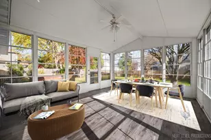 231 N Cambridge Dr, Geneva, IL 60134 - Photo 15