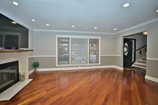 [Address not provided], Skokie, IL 60077 - Photo 11