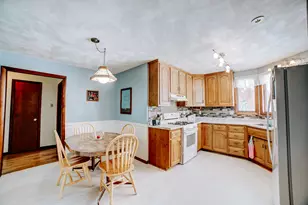 107 S Sheridan Ave, Watseka, IL 60970 - Photo 13