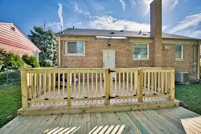 8140 Crawford Avenue, Skokie, IL 60076 - Photo 27
