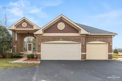 675 White Pine Circle, Lake in the Hills, IL 60156 - Photo 3