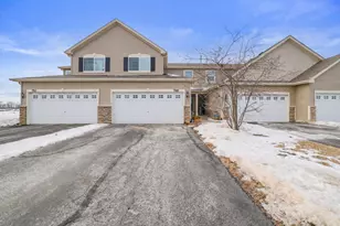 748 Florence St, Hampshire, IL 60140 - Photo 1