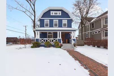 205 W Cook Avenue, Libertyville, IL 60048 - Photo 1