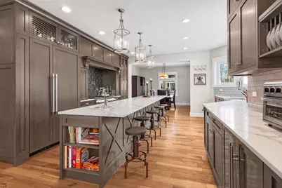 205 W Cook Avenue, Libertyville, IL 60048 - Photo 11