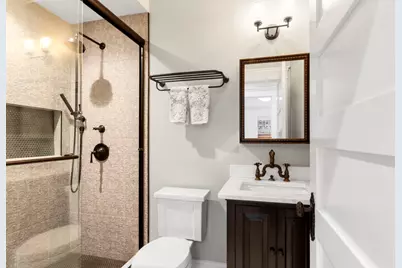 205 W Cook Avenue, Libertyville, IL 60048 - Photo 27