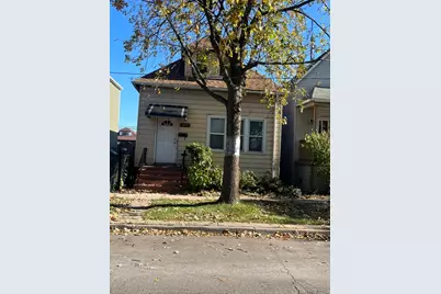 10427 S Avenue H Avenue, Chicago, IL 60617 - Photo 1