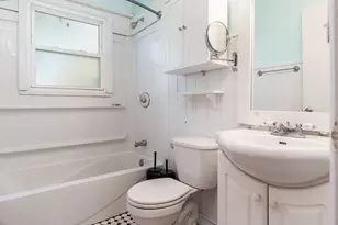 2310 Broadway, Rockford, IL 61104 - Photo 17