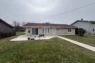 1380 Rosedale Ln, Hoffman Estates, IL 60169 - Photo 23