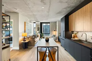 234 W Polk St, Chicago, IL 60607 - Photo 3