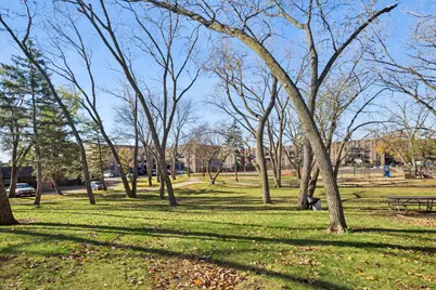 8905 Knight Avenue #211, Des Plaines, IL 60016 - Photo 5