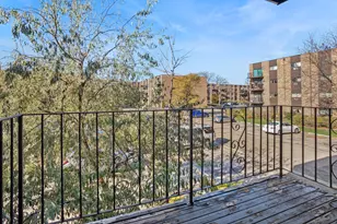 8905 Knight Ave, Des Plaines, IL 60016 - Photo 23