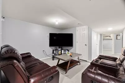 28 E 157th Street, Harvey, IL 60426 - Photo 17