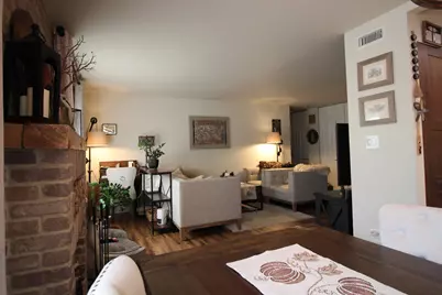 1700 Robin Lane #1D, Hoffman Estates, IL 60169 - Photo 5