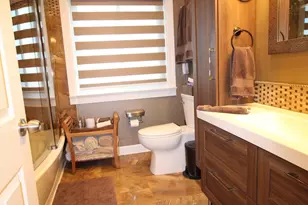 1700 Robin Ln, Hoffman Estates, IL 60169 - Photo 15