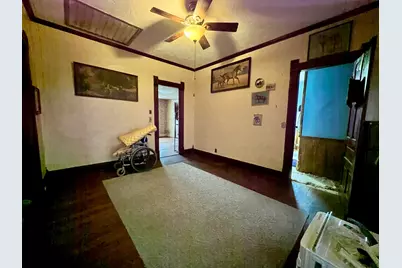 315 W Main Street, Oakland, IL 61943 - Photo 13