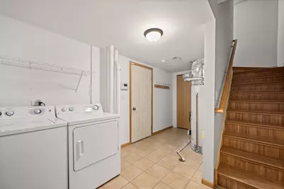 1526 Grand Drive #5, Dekalb, IL 60115 - Photo 17