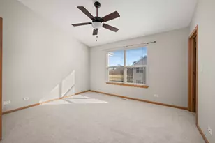 1526 Grand Dr, Dekalb, IL 60115 - Photo 13