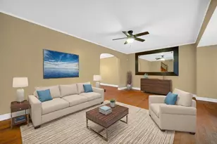 10626 S Prairie Ave, Chicago, IL 60628 - Photo 7