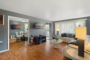 15607 Gouwens Ln, South Holland, IL 60473 - Photo 3