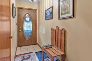 612 Three Oaks Rd, Cary, IL 60013 - Photo 7