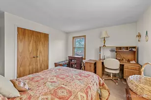 612 Three Oaks Rd, Cary, IL 60013 - Photo 19