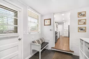 124 W Old Elm Rd, Lake Forest, IL 60045 - Photo 15