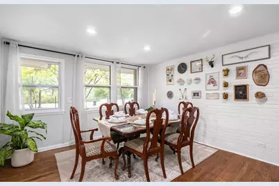 124 W Old Elm Road, Lake Forest, IL 60045 - Photo 11