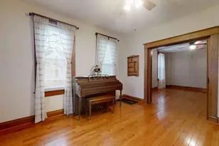 118 N Hartwell St, Gilman, IL 60938 - Photo 5