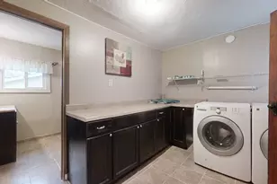 118 N Hartwell St, Gilman, IL 60938 - Photo 27