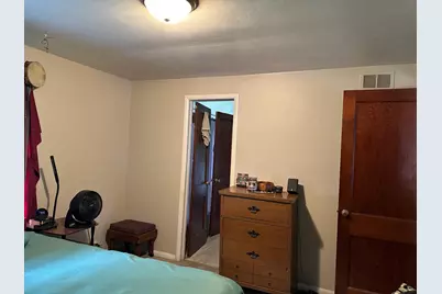 627 W Homer, Freeport, IL 61032 - Photo 7