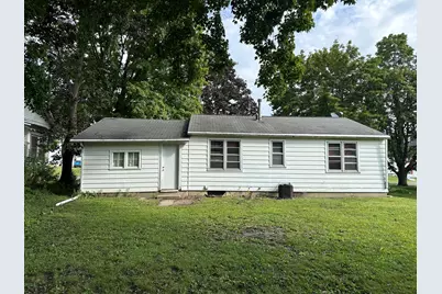 627 W Homer, Freeport, IL 61032 - Photo 3