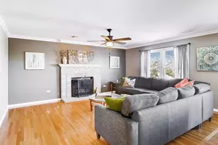 660 Robin Ridge, Elgin, IL 60123 - Photo 7