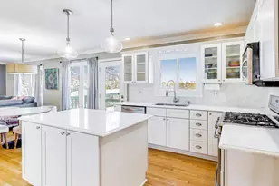 660 Robin Ridge, Elgin, IL 60123 - Photo 11