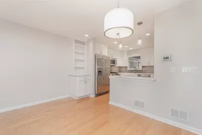 1031 N Earls Court, Palatine, IL 60067 - Photo 7