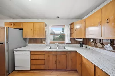 1864 Revere Street, Freeport, IL 61032 - Photo 9