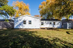 1811 E Lincoln St, Bloomington, IL 61701 - Photo 37