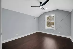 9356 S Manistee Ave, Chicago, IL 60617 - Photo 15