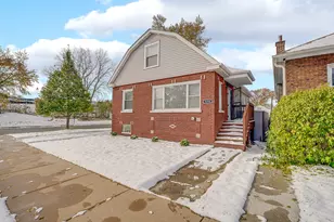 9356 S Manistee Ave, Chicago, IL 60617 - Photo 3