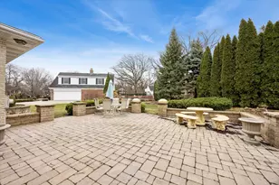 28 Concord Dr, Oak Brook, IL 60523 - Photo 31
