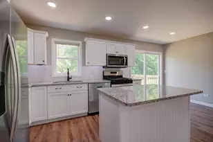 386 W 3rd St, Braidwood, IL 60408 - Photo 13